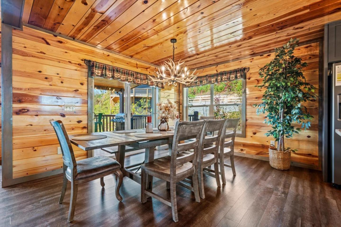 Indoor Pool, Volleyball Beach, Mountain View, Luxury Gatlinburg Exterior foto